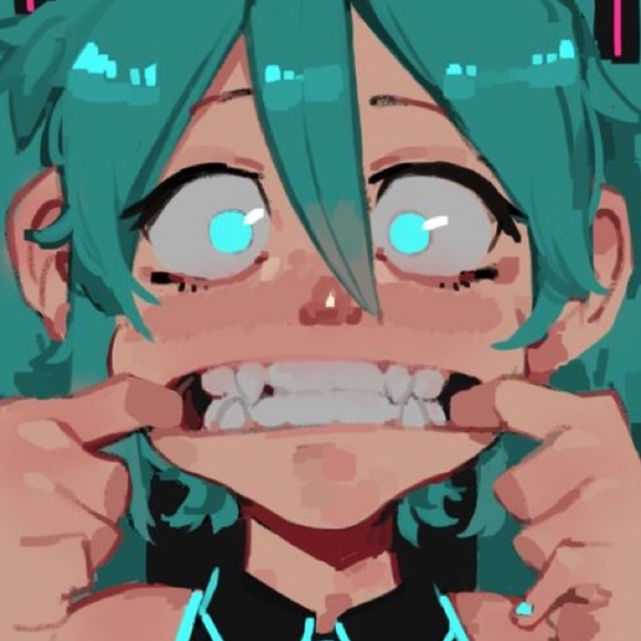 Poshmark profile picture for @primordial